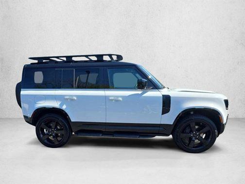 Fuji White 2026 Land Rover Defender P400 X-Dynamic SE