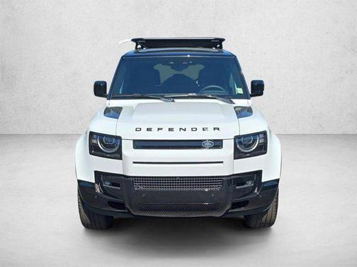 Fuji White 2026 Land Rover Defender P400 X-Dynamic SE