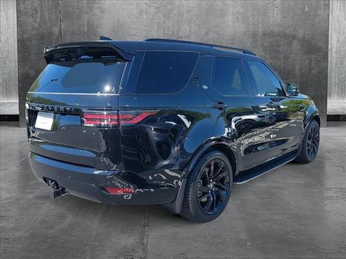 2025 Land Rover Discovery P360 Dynamic SE