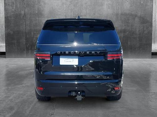 2025 Land Rover Discovery P360 Dynamic SE