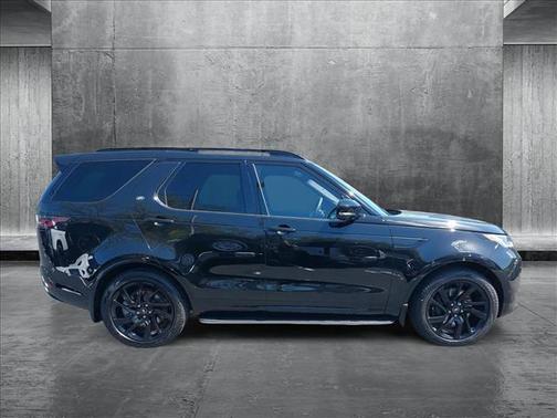 2025 Land Rover Discovery P360 Dynamic SE