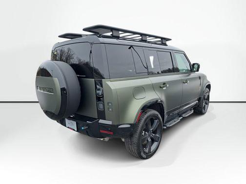 2026 Land Rover Defender P400 X-Dynamic SE