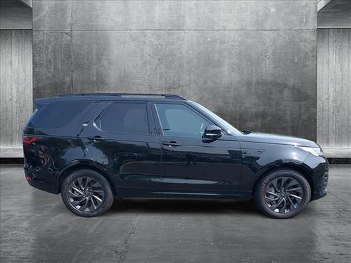 2023 Land Rover Discovery P300 S R-Dynamic