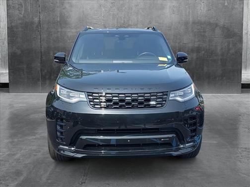2023 Land Rover Discovery P300 S R-Dynamic