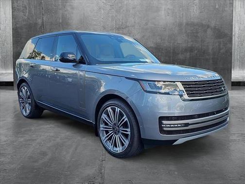 2025 Land Rover Range Rover P530 SE