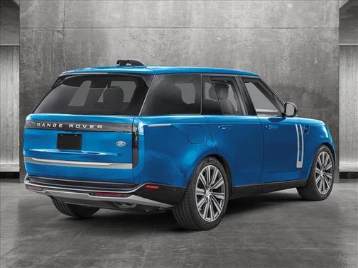 2025 Land Rover Range Rover P530 SE