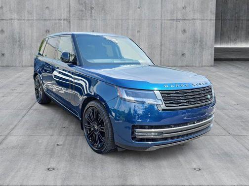 2025 Land Rover Range Rover P530 SE