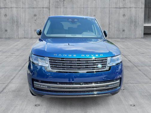 2025 Land Rover Range Rover P530 SE
