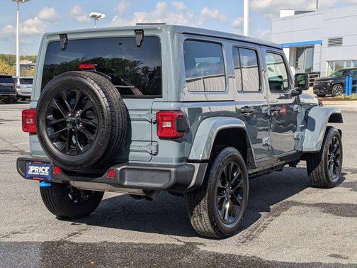 2024 Jeep Wrangler 4xe Sahara