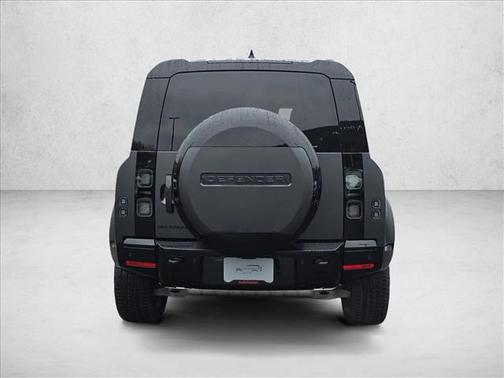 Carpathian Grey Premium Metallic 2026 Land Rover Defender P400 X-Dynamic SE