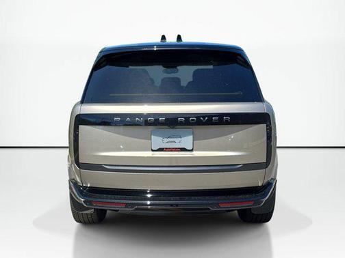 Batumi Gold Premium Metallic 2026 Land Rover Range Rover P400 SE 7 Seat