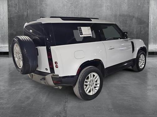 2022 Land Rover Defender 90 X-Dynamic S