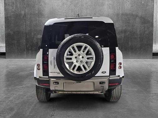2022 Land Rover Defender 90 X-Dynamic S