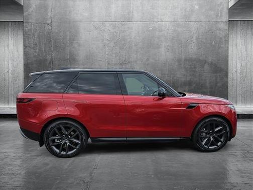 2025 Land Rover Range Rover Sport SE