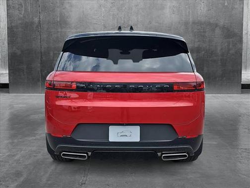 2025 Land Rover Range Rover Sport SE