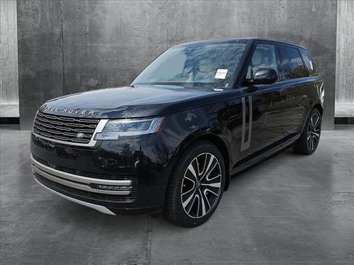 2025 Land Rover Range Rover P530 SE