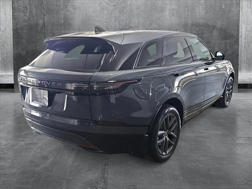 2026 Land Rover Range Rover Velar P250 SE R-Dynamic