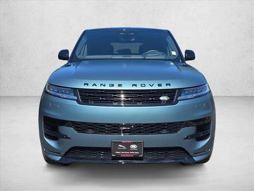 Giola Green Metallic 2025 Land Rover Range Rover Sport SE
