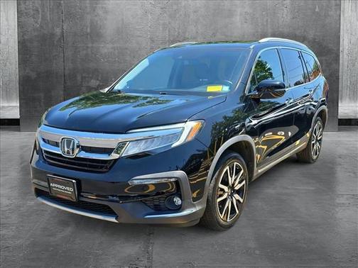 2019 Honda Pilot Touring 8-Passenger