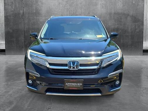 2019 Honda Pilot Touring 8-Passenger