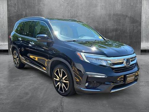 2019 Honda Pilot Touring 8-Passenger