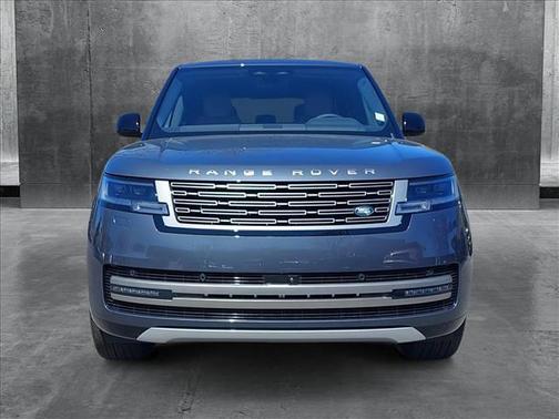 2025 Land Rover Range Rover P530 SE