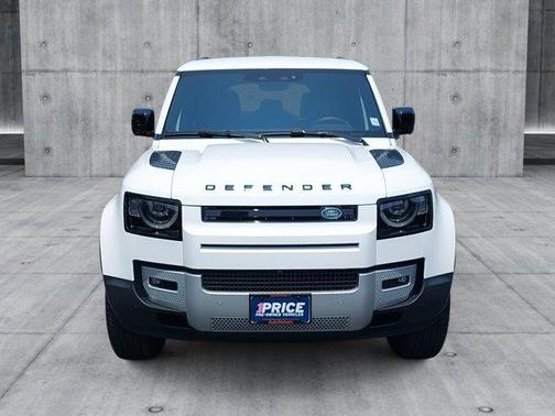 2025 Land Rover Defender 110 P300