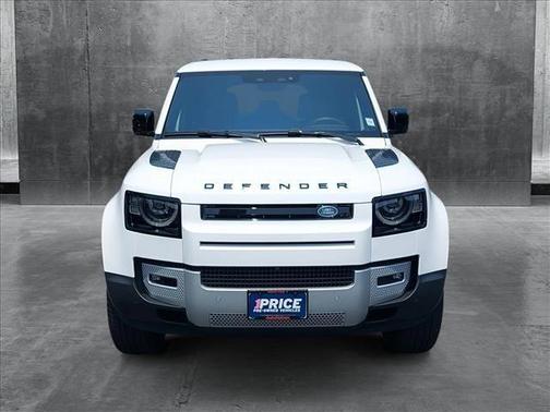 2025 Land Rover Defender 110 P300
