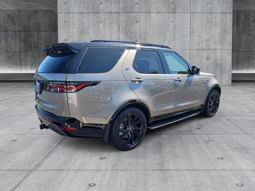 2025 Land Rover Discovery P360 Dynamic SE