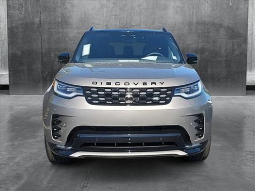 2025 Land Rover Discovery P360 Dynamic SE
