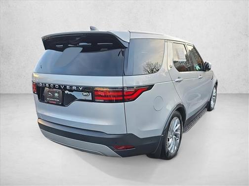 2022 Land Rover Discovery P300 S
