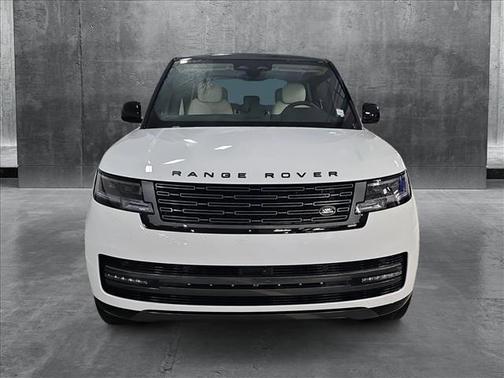 2025 Land Rover Range Rover P400 SE