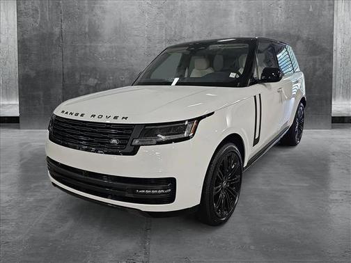 2025 Land Rover Range Rover P400 SE