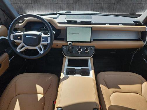 2025 Land Rover Defender X-Dynamic SE