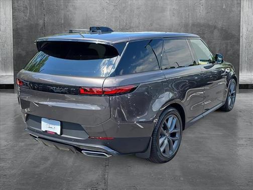 2025 Land Rover Range Rover Sport SE
