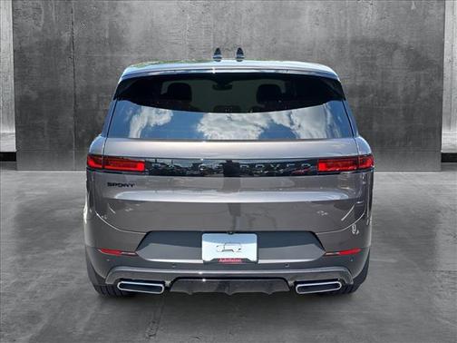 2025 Land Rover Range Rover Sport SE
