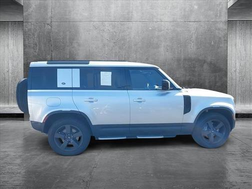 2024 Land Rover Defender 110 P400 S