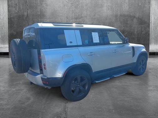 2024 Land Rover Defender 110 P400 S