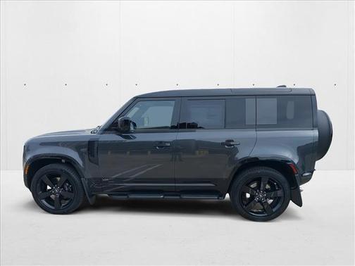 2025 Land Rover Defender 110 V8