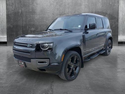 2025 Land Rover Defender 110 V8