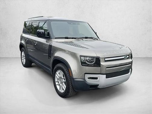 Silicon Silver Premium Metallic 2025 Land Rover Defender 110 P400 S