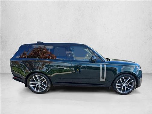 2025 Land Rover Range Rover P400 SE