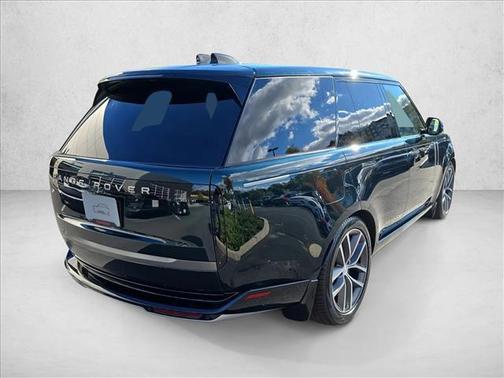 2025 Land Rover Range Rover P400 SE