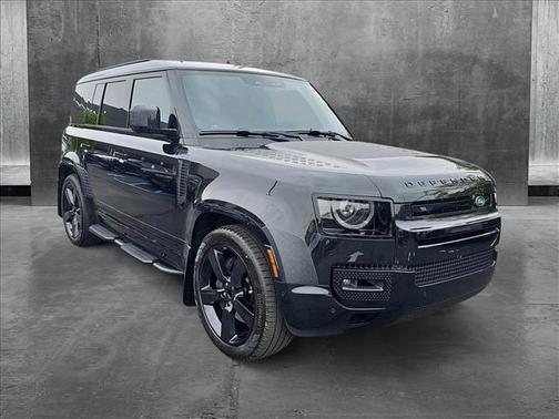 2025 Land Rover Defender 110 P400 X-Dynamic SE