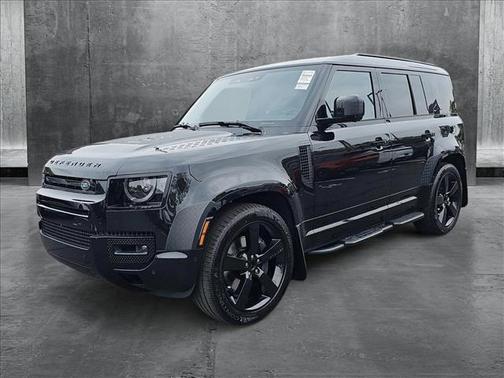 2025 Land Rover Defender 110 P400 X-Dynamic SE