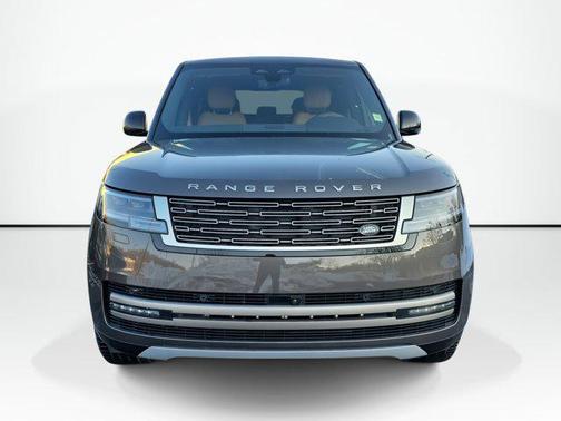2026 Land Rover Range Rover P530 SE