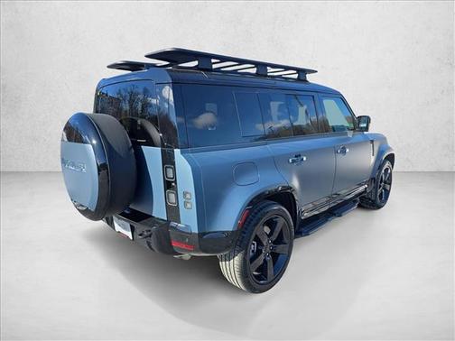 2026 Land Rover Defender P400 X-Dynamic SE