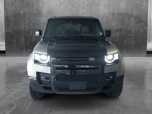 2025 Land Rover Defender 110 P400 X