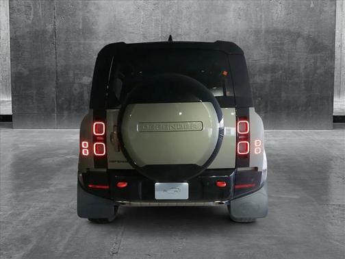 2025 Land Rover Defender 110 P400 X