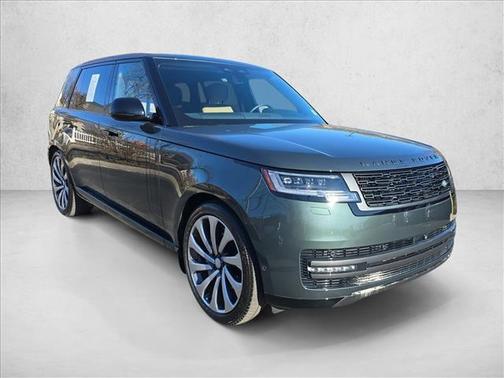 2025 Land Rover Range Rover SE